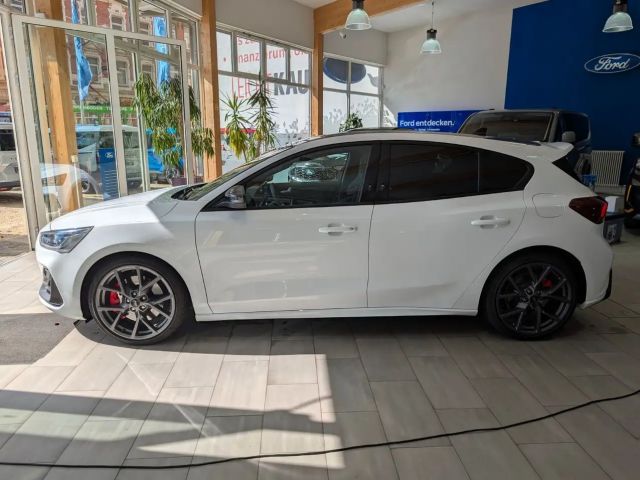 Ford Focus ST Line
