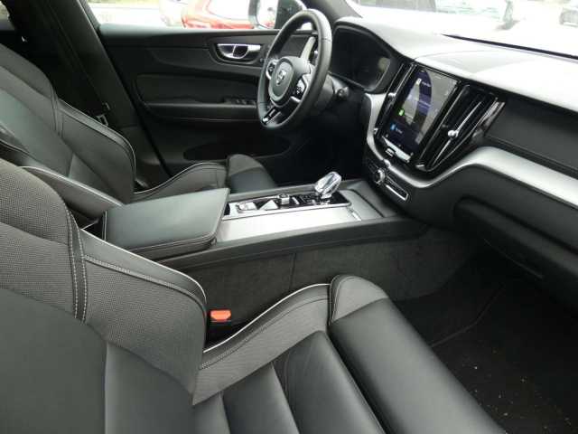 Volvo XC60 AWD Dark Ultimate