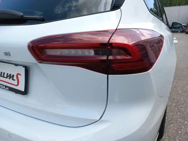 Ford Focus ST Line Wagon