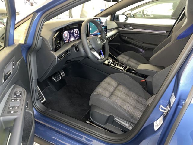 Volkswagen Golf 1.5 eTSI DSG Golf VIII