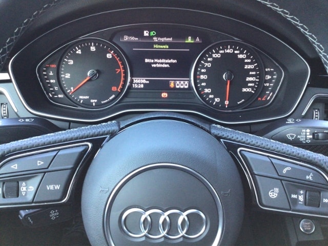 Audi A4 35 TFSI Avant S-Line