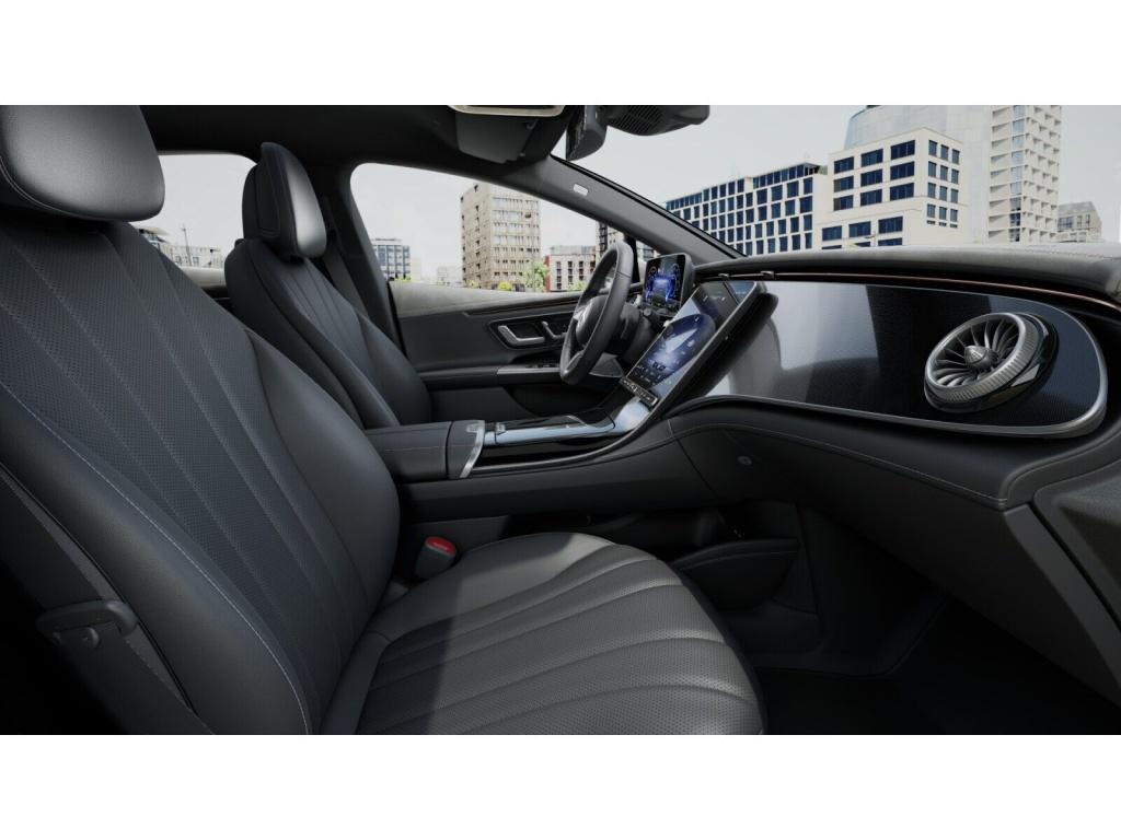 Mercedes-Benz EQE 300 Sedan