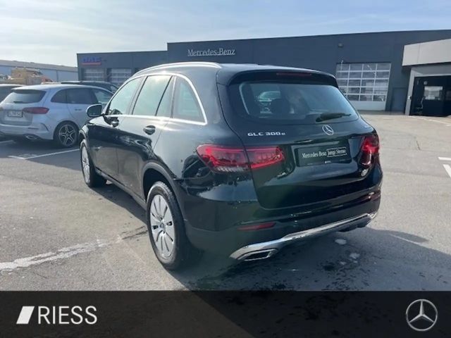 Mercedes-Benz GLC 300 4MATIC GLC 300 e