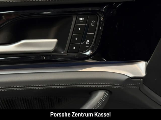 Porsche Panamera 4 E-Hybrid