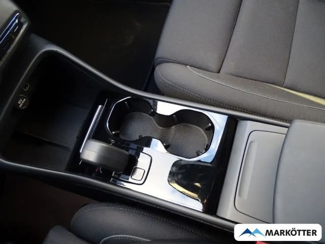 Volvo XC40 Core Recharge