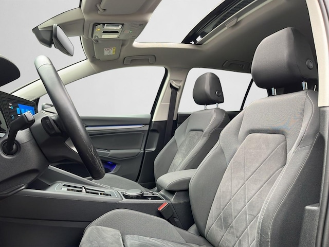 Volkswagen Golf 2.0 TDI DSG Golf VIII Style