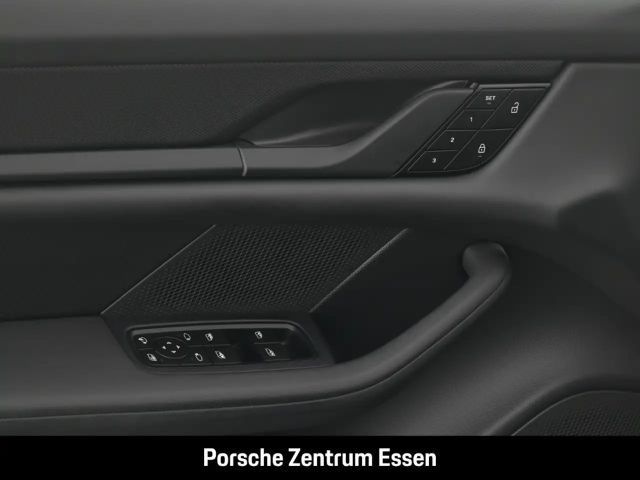 Porsche Taycan 4 Cross Turismo