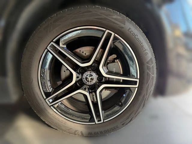 Mercedes-Benz GLA 200 4MATIC AMG Line GLA 200 d