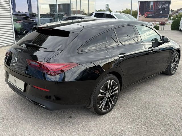 Mercedes-Benz CLA 180 Shooting Brake