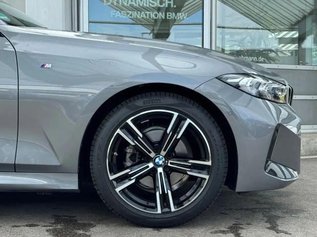 BMW 318 318i M-Sport Sedan