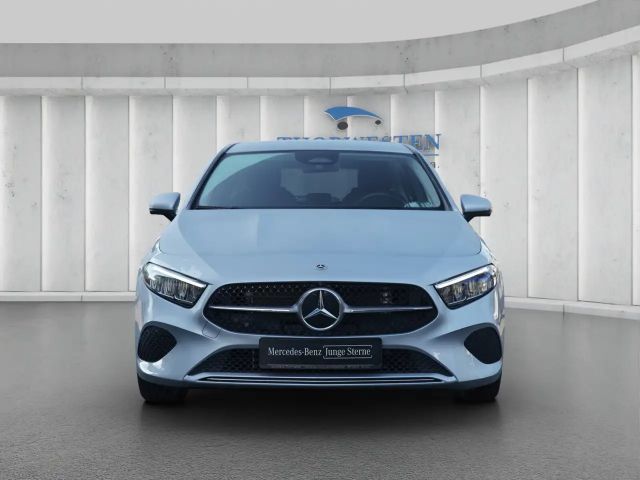 Mercedes-Benz A 180 Hatchback Progressive