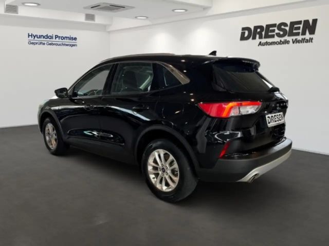 Ford Kuga AWD Hybrid Titanium