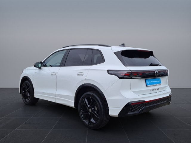 Volkswagen Tiguan 2.0 TDI DSG 4Mo R-Line+AHK+MATRIX+BLACKSTYLE+NAVI+SHZ