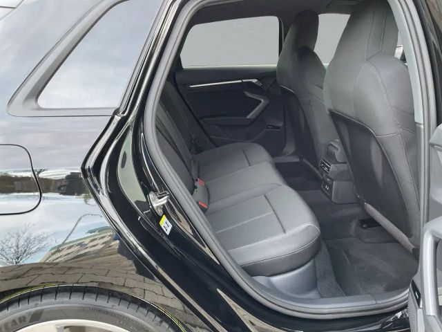 Audi A3 35 TFSI S-Line Sedan Sportback