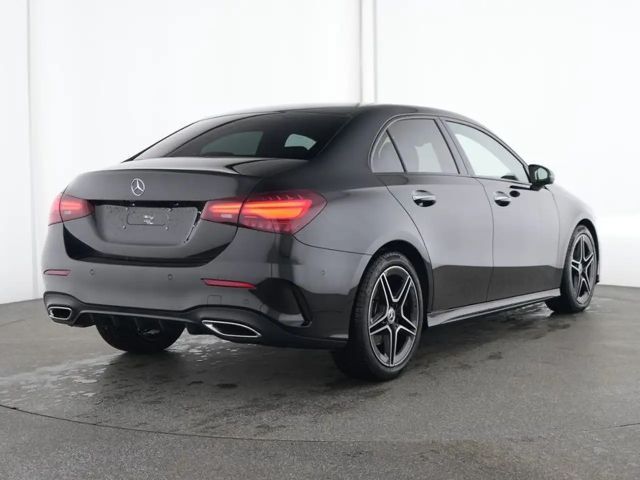 Mercedes-Benz A 200 AMG Line