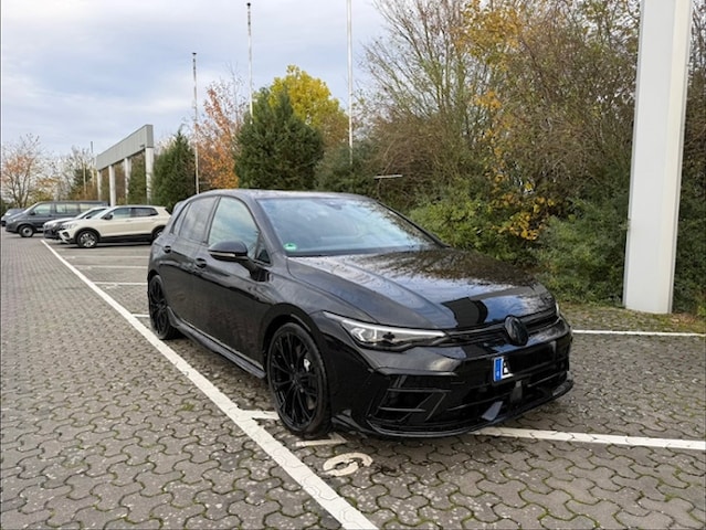 Volkswagen Golf "Black Edition", NP: 65.000 €