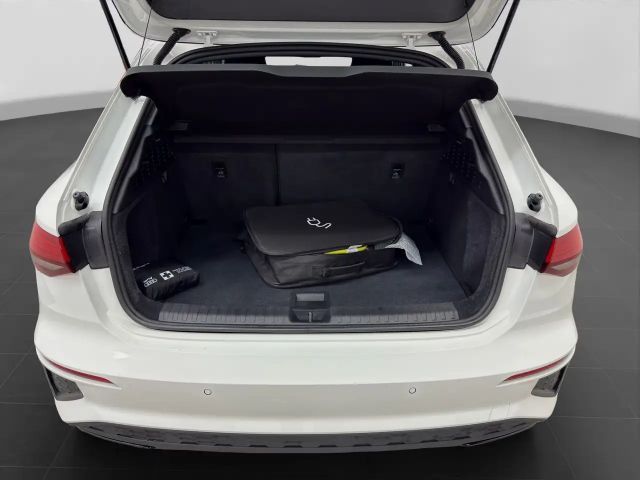 Audi A3 45 TFSI Hybride S-Line Sedan