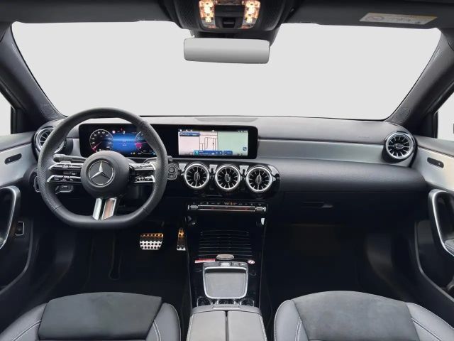 Mercedes-Benz A 200 AMG Line