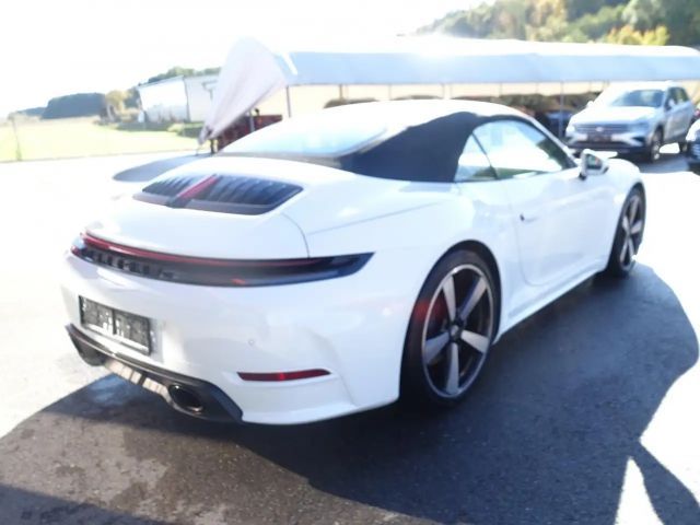 Porsche 992 Cabrio Carrera