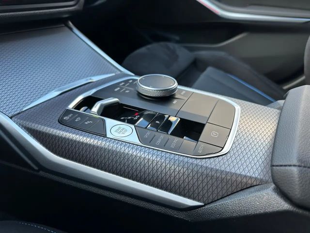 BMW 320 320d M-Sport Touring