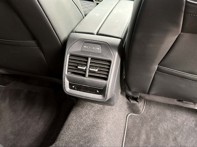 Volkswagen Passat R-Line eHybrid