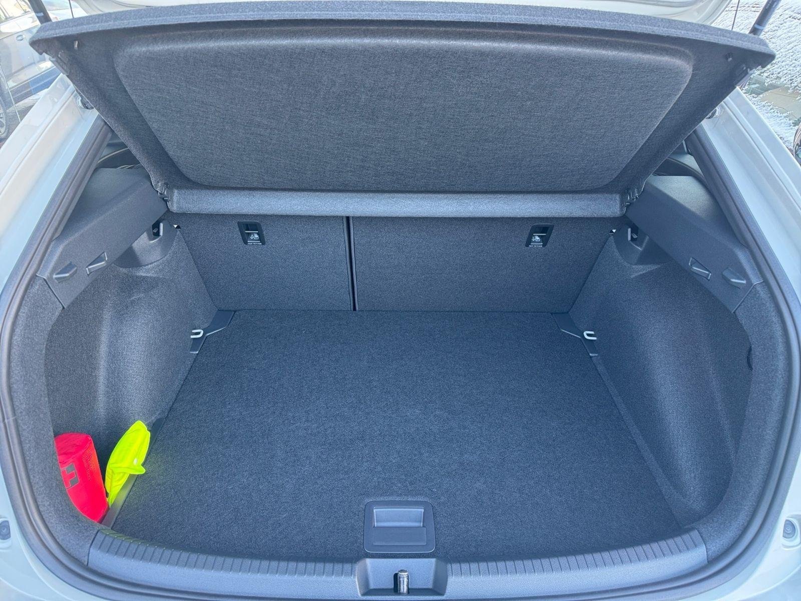 Volkswagen Taigo 1.0 TSI DSG IQ.Drive R-Line Style