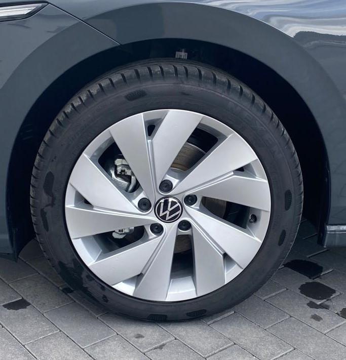 Volkswagen Golf 1.5 TSI Golf VIII Life