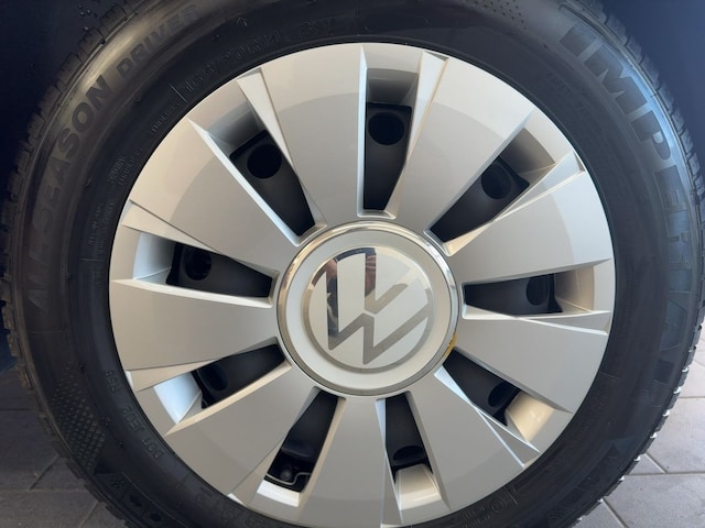 Volkswagen up! Move Move up!