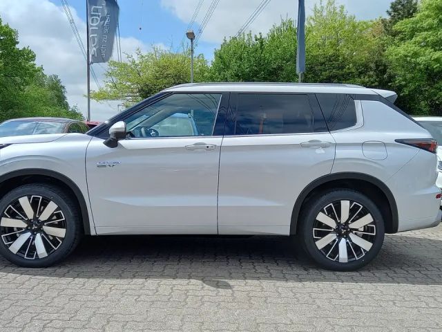 Mitsubishi Outlander 4WD PHEV