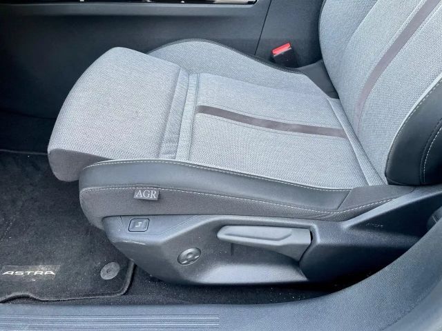 Opel Astra Elegance Sports Tourer