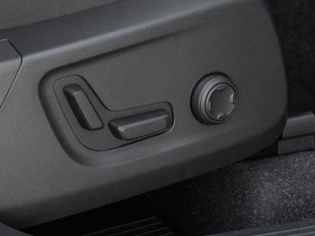 Volvo XC40 R-Design Recharge