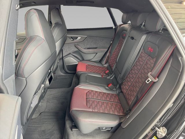 Audi RS Q8 Performance Quattro