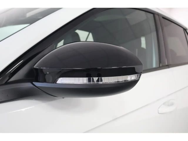 Volkswagen T-Roc 1.5 TSI DSG R-Line