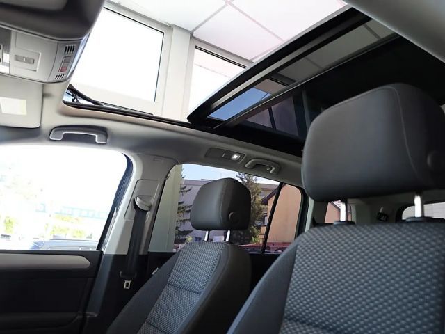 Volkswagen Touran DSG