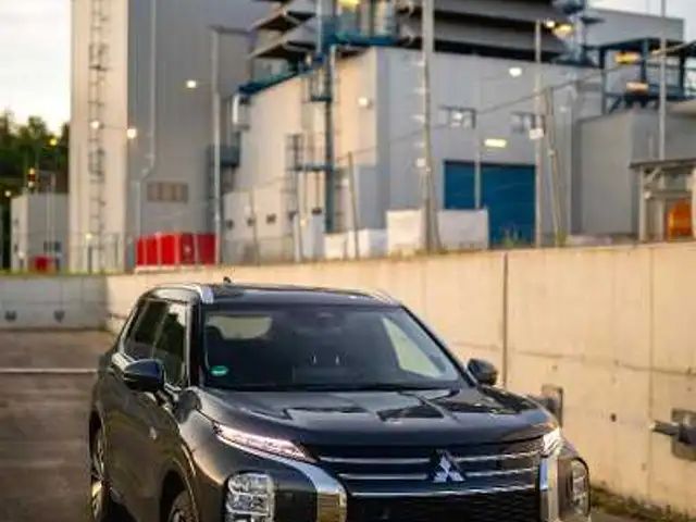 Mitsubishi Outlander PHEV