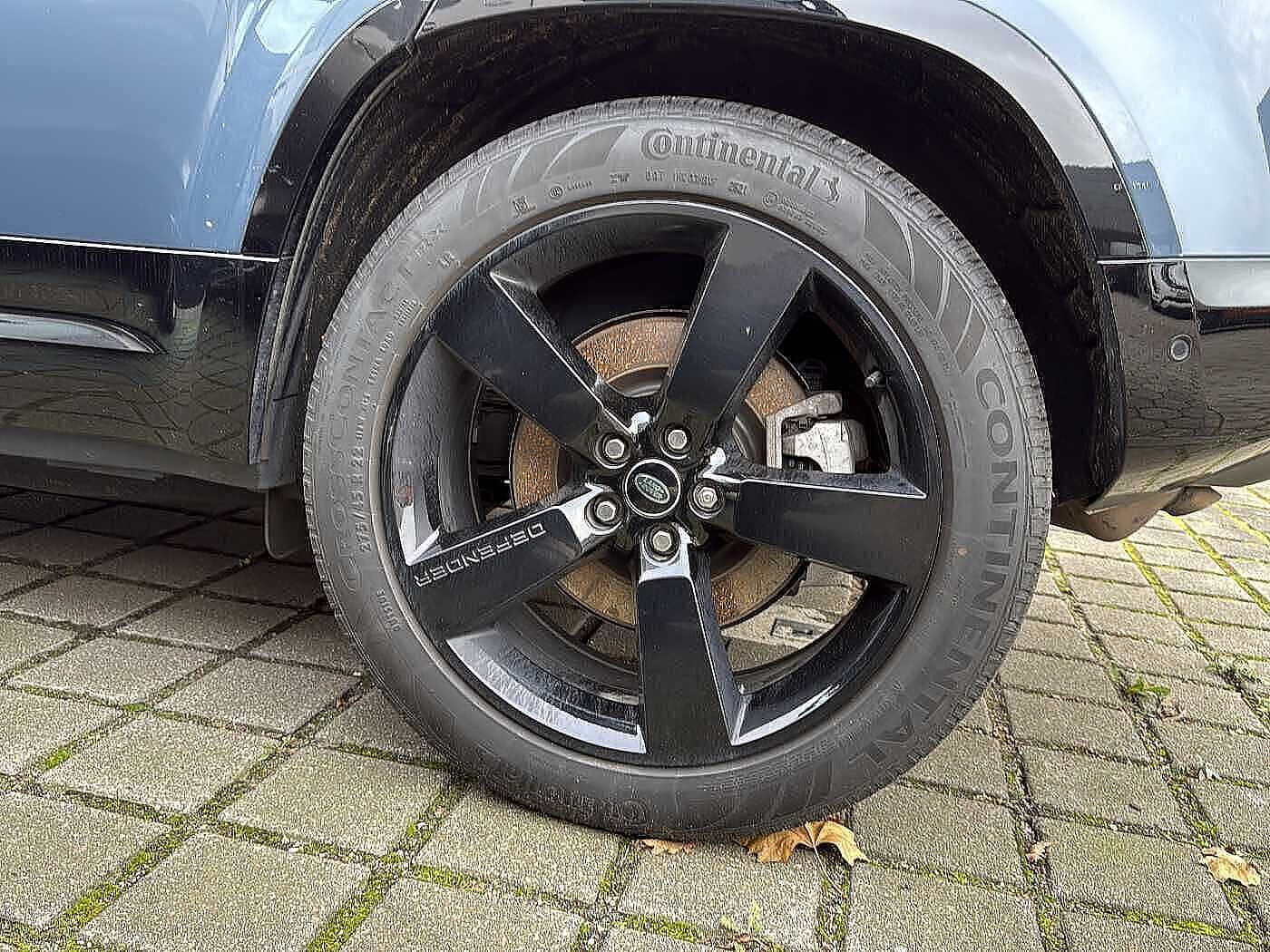 Land Rover Defender 110 Dynamic HSE