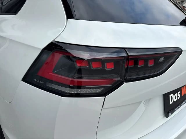 Volkswagen Golf DSG Sport Variant