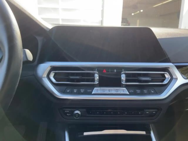 BMW 320 320d Touring xDrive