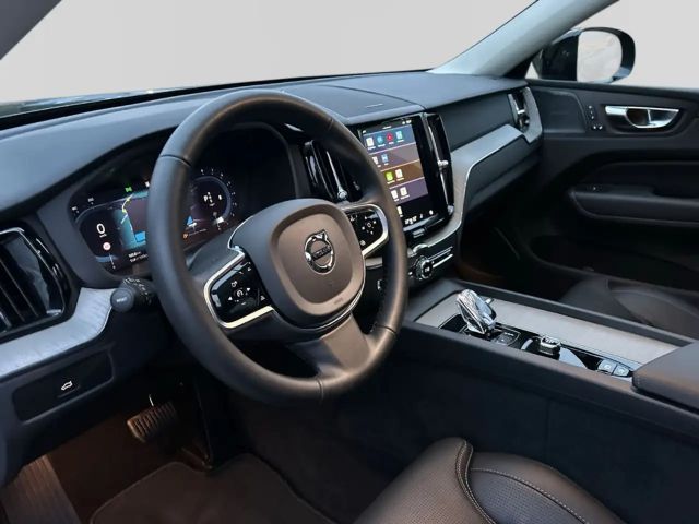 Volvo XC60 AWD Dark Plus