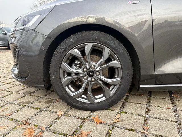 Ford Focus ST Line Wagon