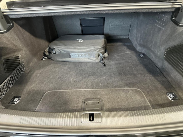 Audi A8 60 TFSI Hybride Quattro