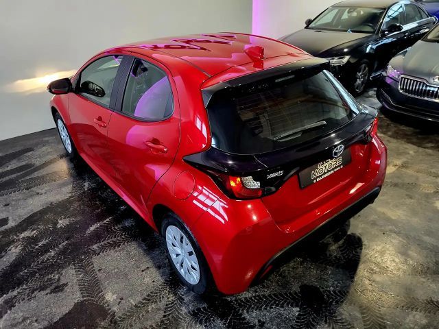 Toyota Yaris Basis Hatchback Hybride