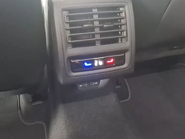 Volkswagen Golf DSG Life Variant