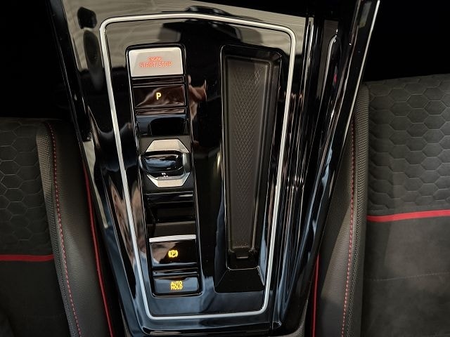 Volkswagen Golf 2.0 TSI DSG Golf VIII Style