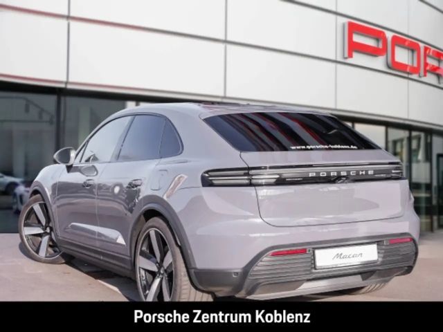 Porsche Macan 4