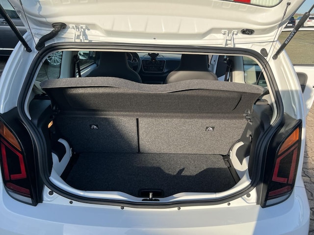 Volkswagen up! Move Move up!