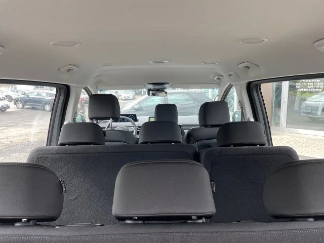 Hyundai Staria Trend