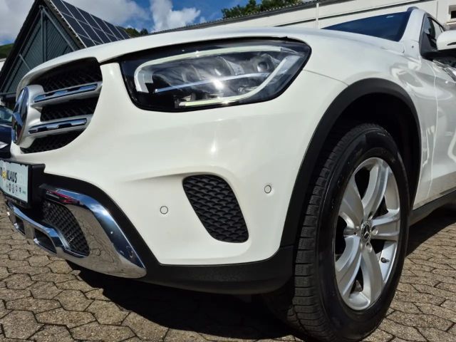 Mercedes-Benz GLC 300 4MATIC GLC 300 d
