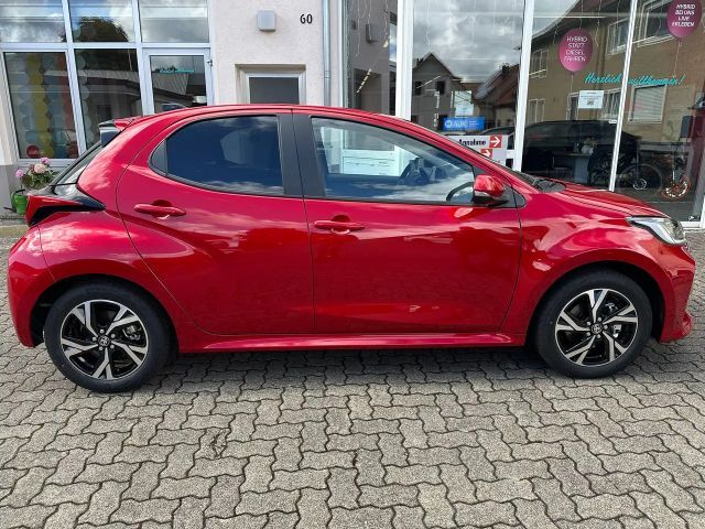 Toyota Yaris Active Hatchback Hybride