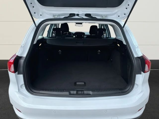 Ford Focus Cool & Connect Wagon